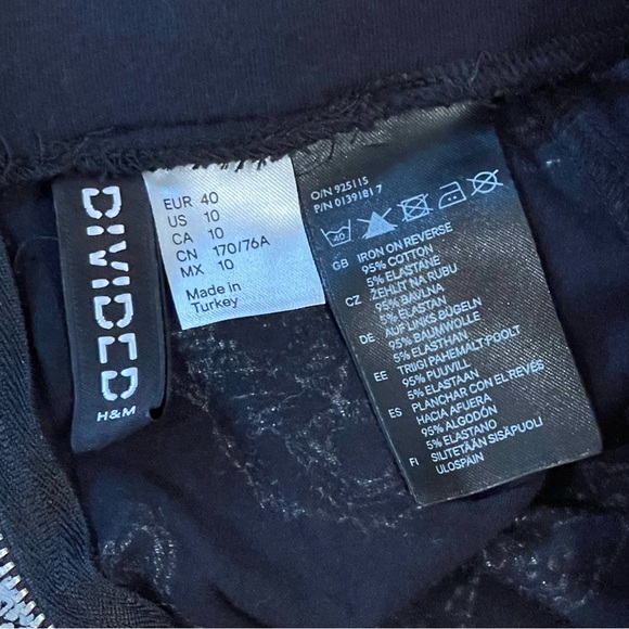 H&M || Black Big Cat Roaring Head Printed Circle Skirt || size 10 - Picture 4 of 4